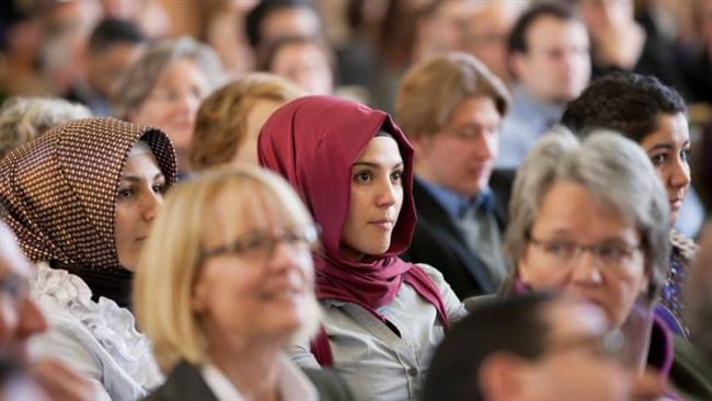 Islam fastest-growing religion in coming decades: Report